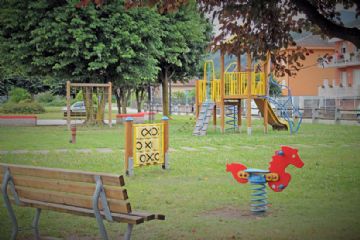 Piazzetta e Parco Giochi località Premaggio